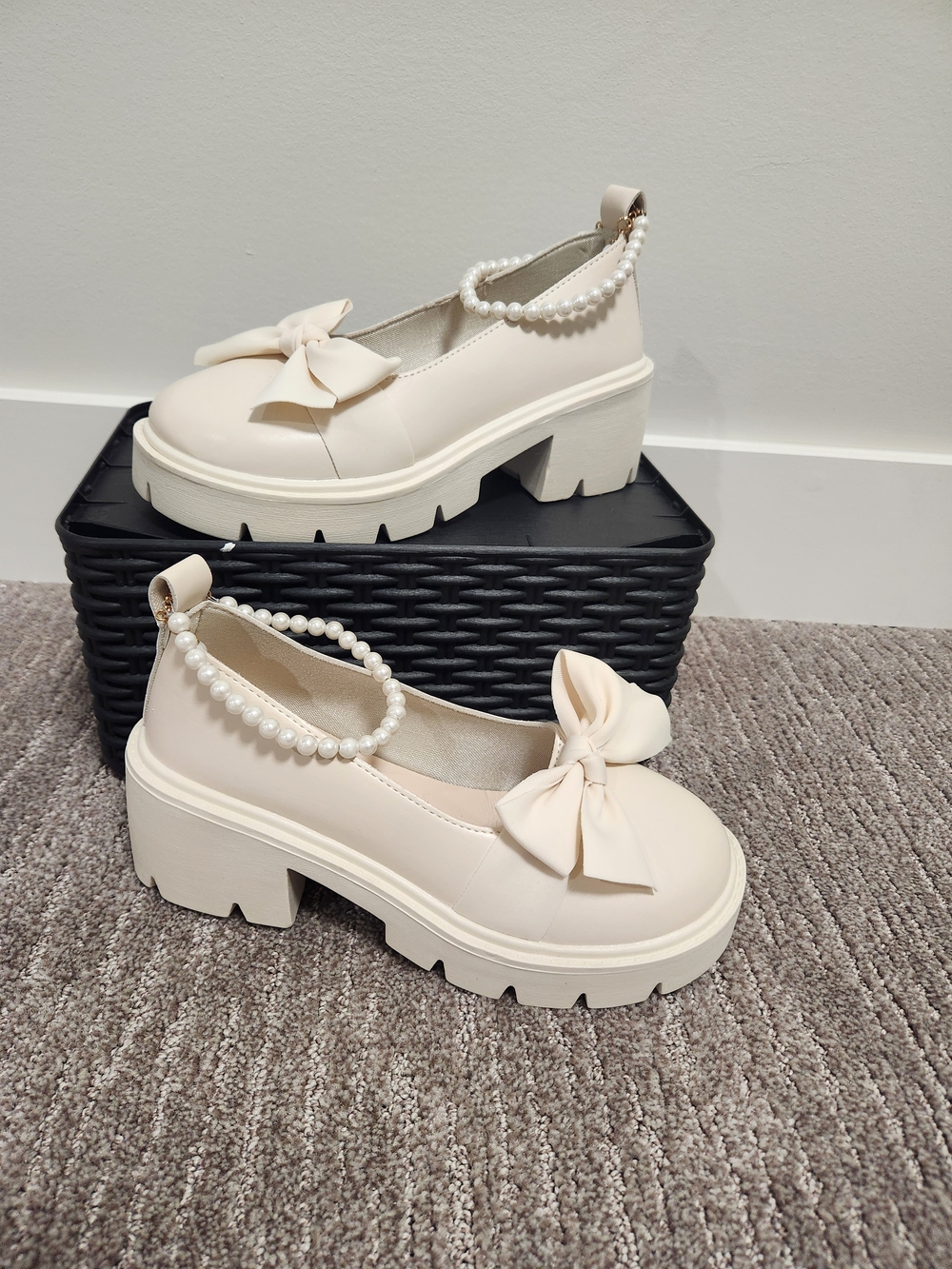 Pearl-Trim Bow Platform Loafers in Cream
